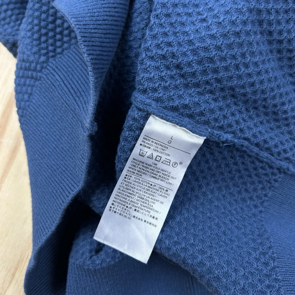 Banana Republic Women's Large Blue Waffle Knit Thermal Sweater Long Sleeve Casua